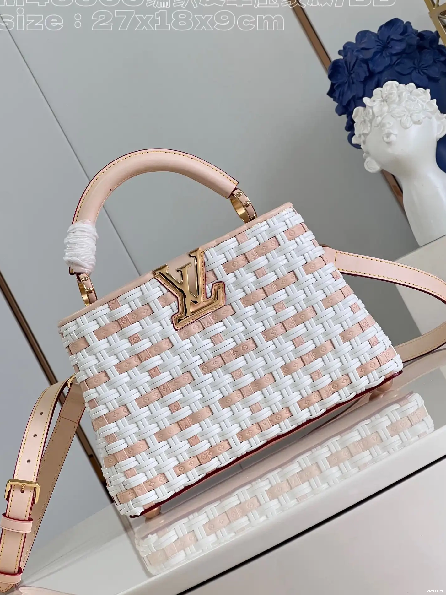 WIS LOUIS CAPUCINES VUITTON BB-27*18*9CM 0503
